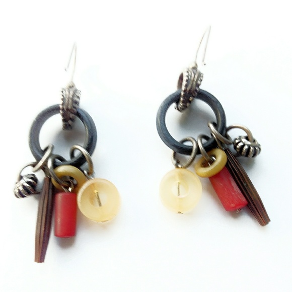 Vintage Unique Artisan Earrings - Picture 5 of 5